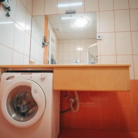 The Hub - Apartman *